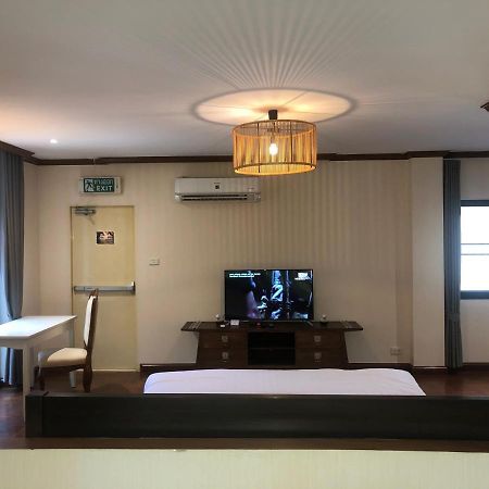Nt Place Sukhumvit Suites Bangkok Exterior foto